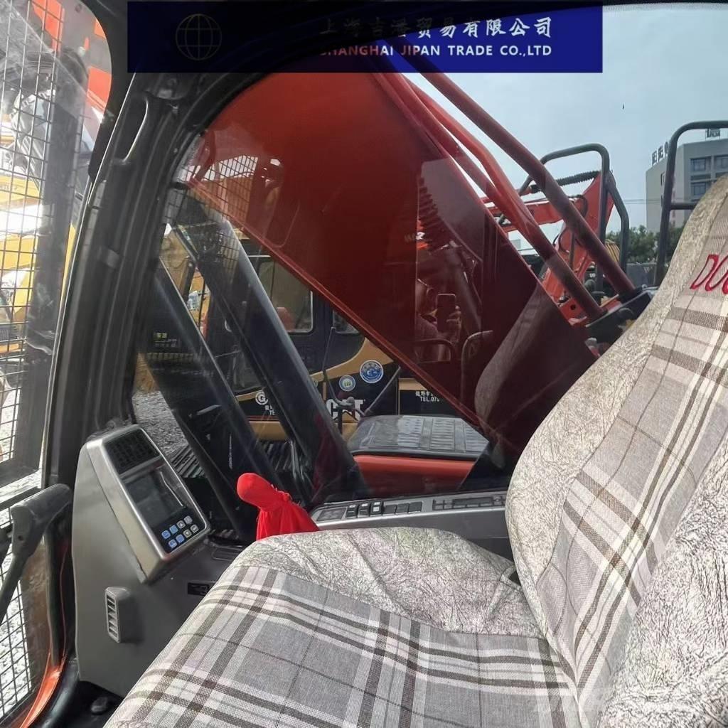Doosan DX 300 LC 대형 굴삭기 29톤 이상