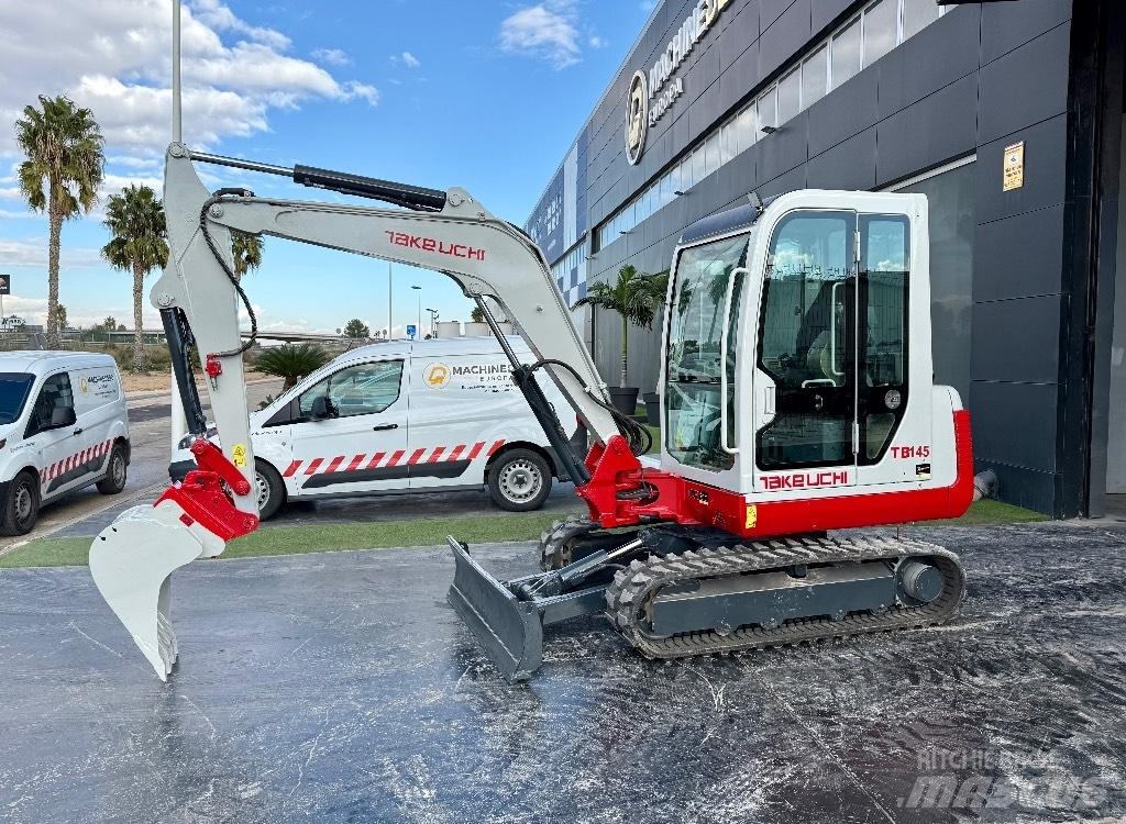 Takeuchi TB 135 소형 굴삭기 7톤 미만