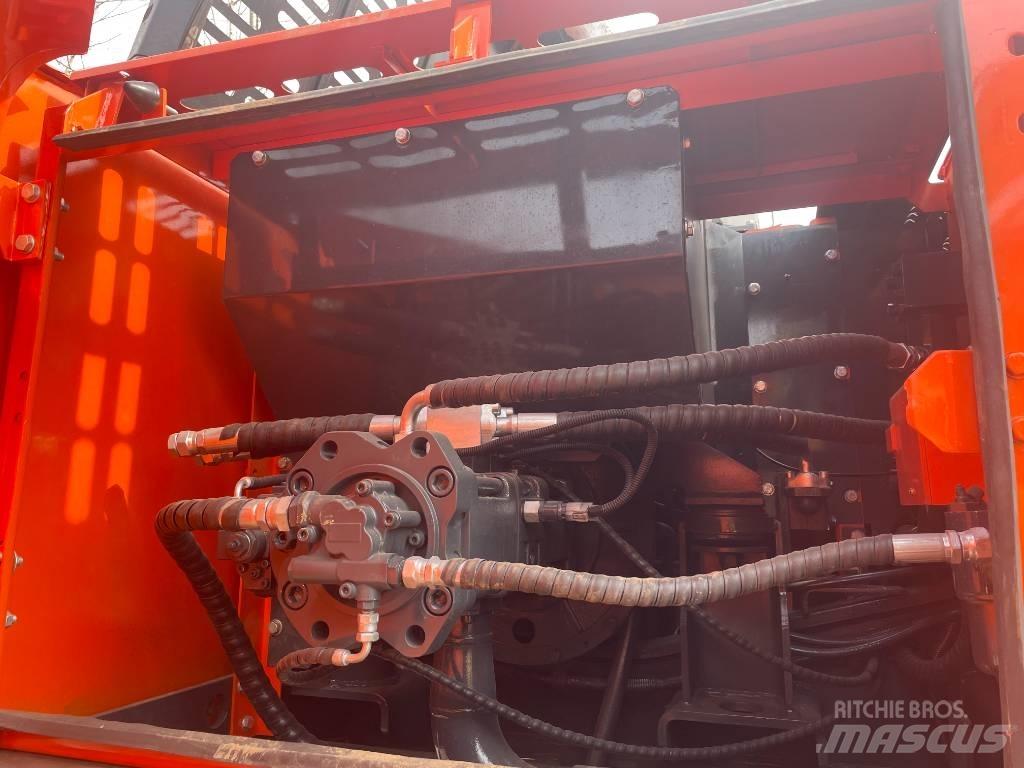 Doosan DX 225LC-9C 대형 굴삭기 29톤 이상