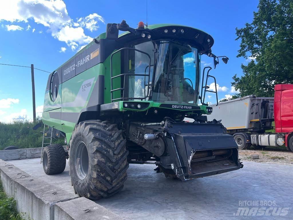 Deutz-Fahr C 7206 TS 콤바인 수확기