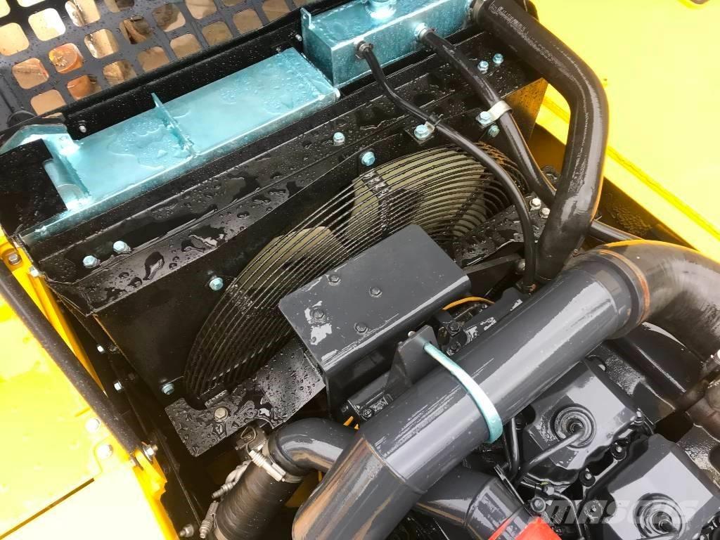 Komatsu PC 450-7 대형 굴삭기 29톤 이상