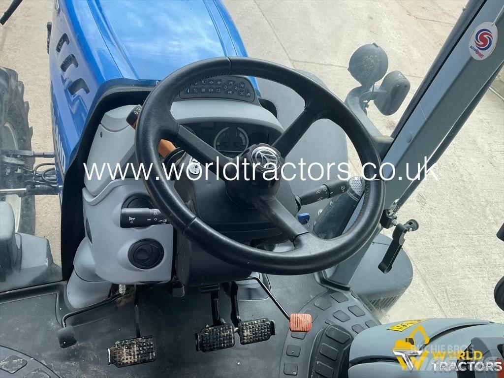 New Holland T 7.210 트랙터