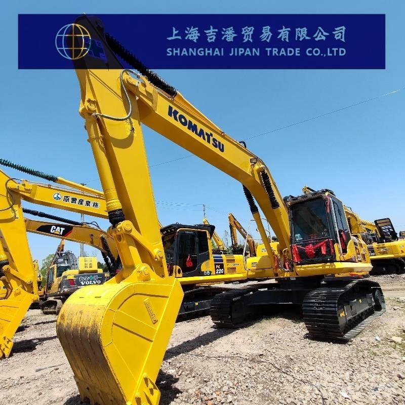 Komatsu PC 220 대형 굴삭기 29톤 이상