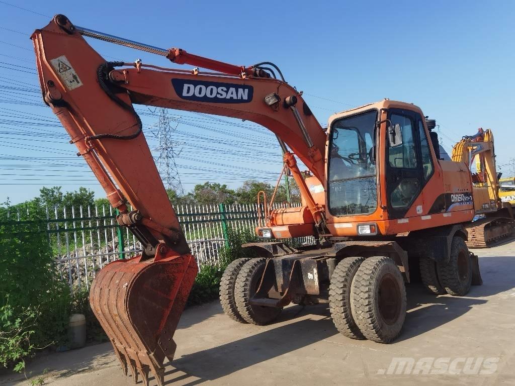 Doosan DH150W-7  휠 굴삭기