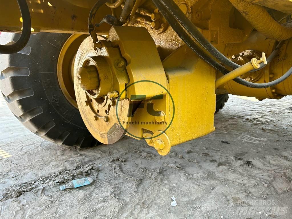 CAT 120 K 그레이더
