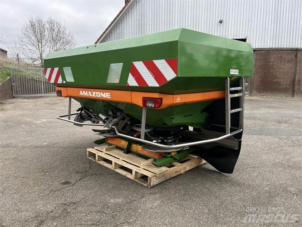 Amazone ZA-V 3200 미네랄 살포기