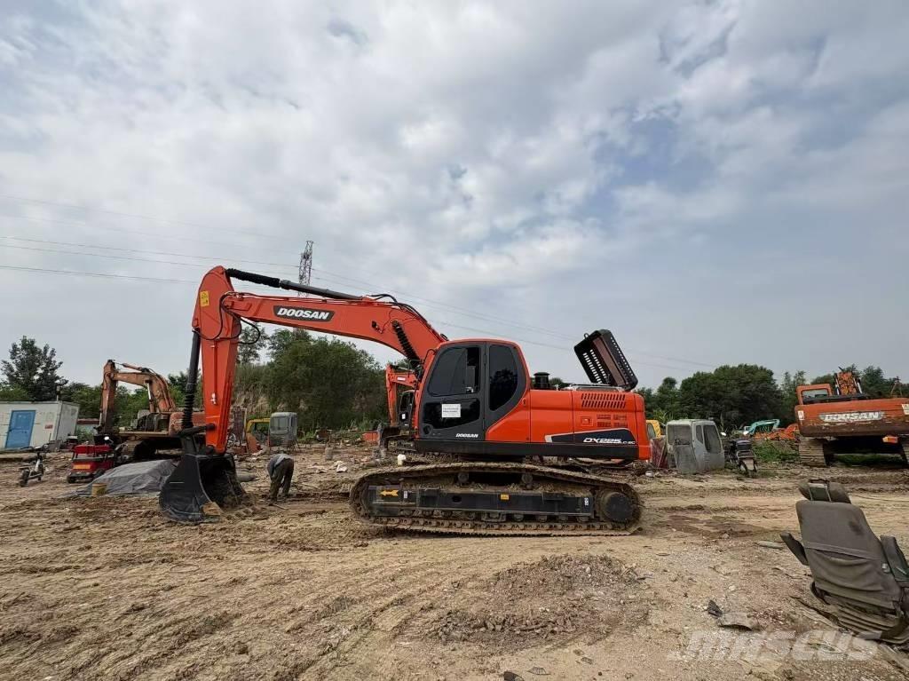 Doosan DX225LC-9C 대형 굴삭기 29톤 이상