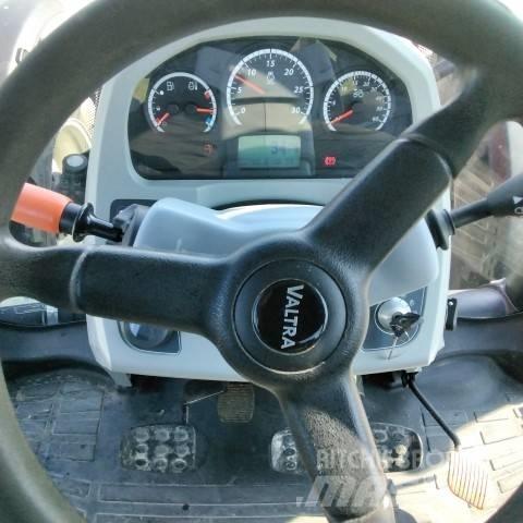 Valtra N 174 트랙터