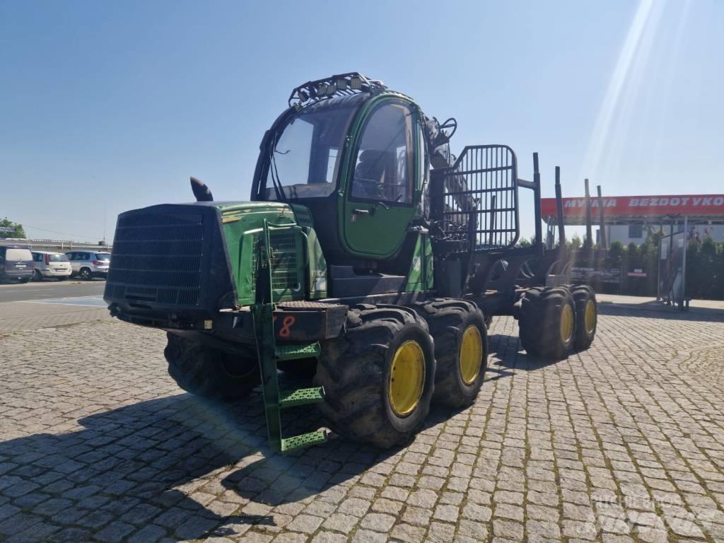 John Deere 1010 E 원목 포워더