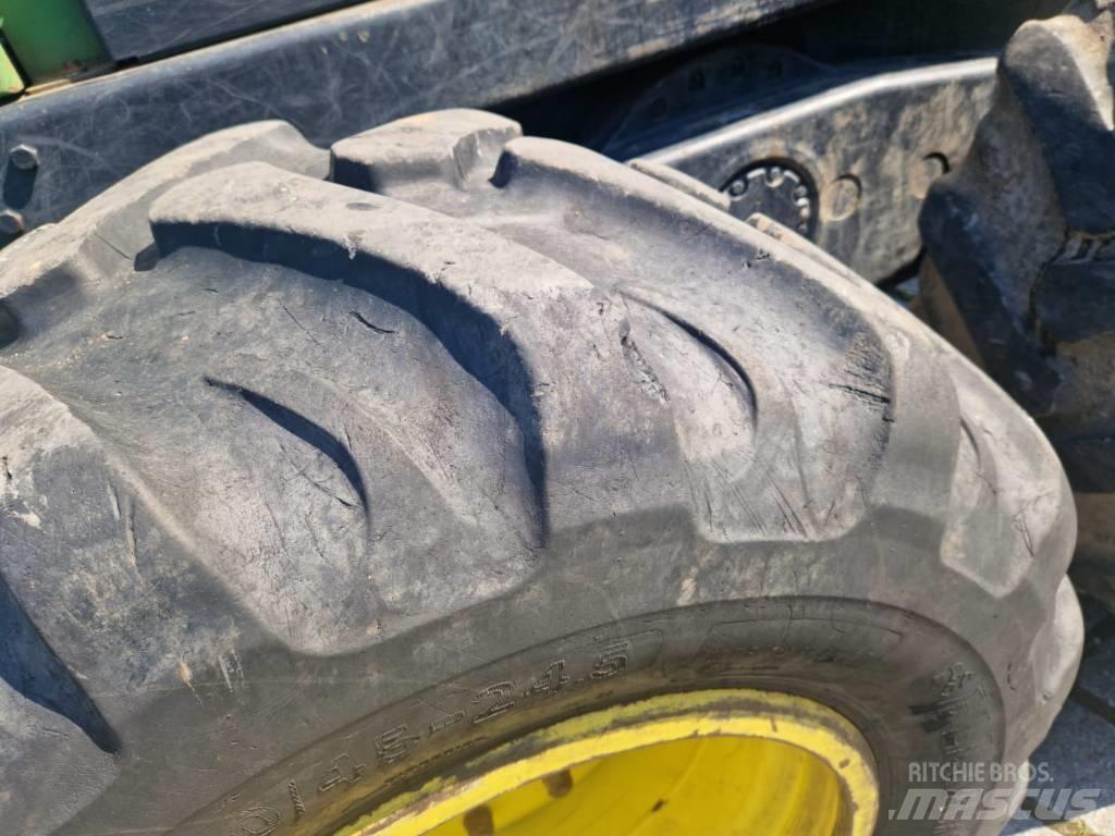 John Deere 1010 E 원목 포워더