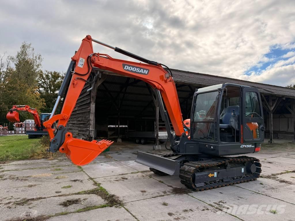 Doosan DX 55-9 C 소형 굴삭기 7톤 미만