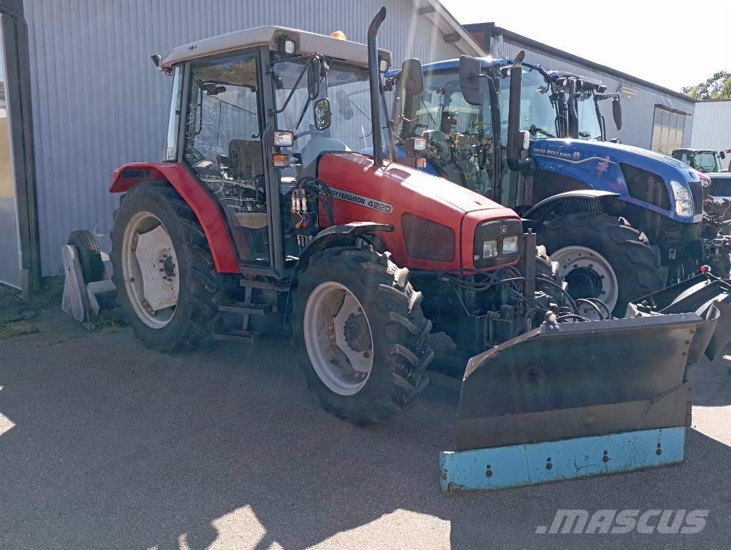 Massey Ferguson 4220 트랙터