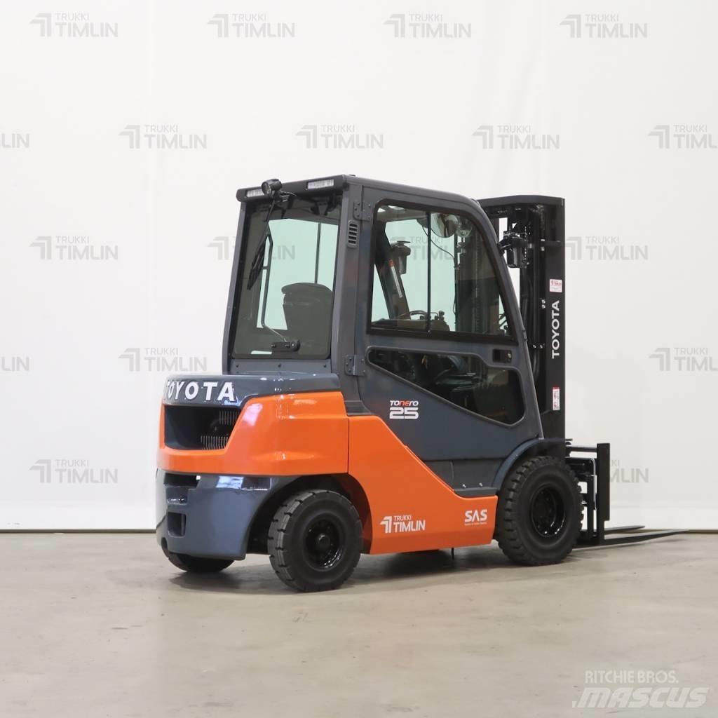 Toyota 52-8FDF25 디젤 지게차