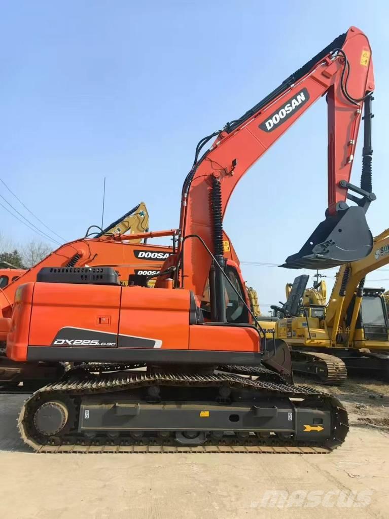 Doosan 225LC-9C 대형 굴삭기 29톤 이상