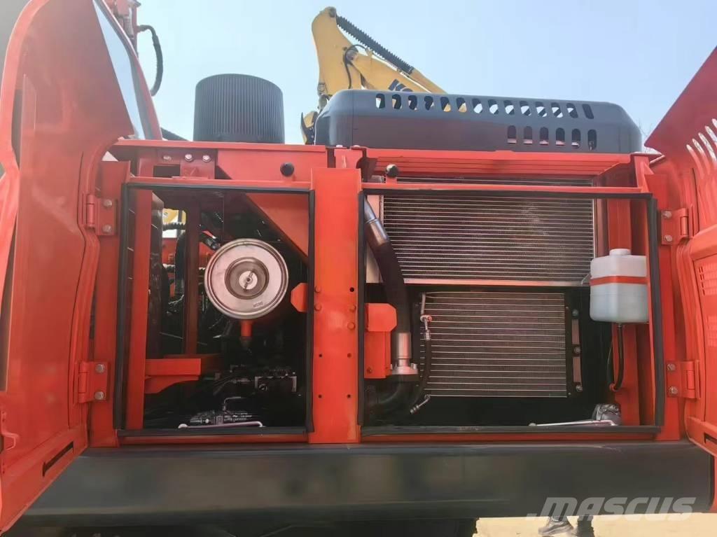 Doosan 225LC-9C 대형 굴삭기 29톤 이상