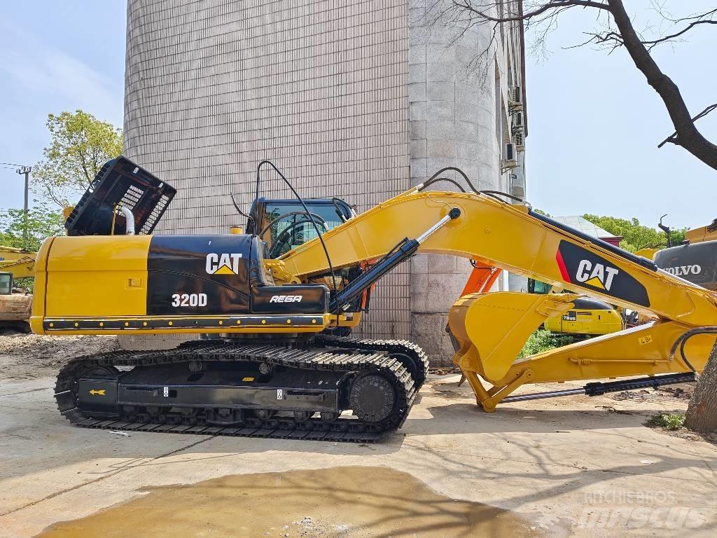 CAT 320 D 대형 굴삭기 29톤 이상
