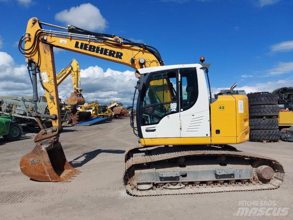 Liebherr 914 C 대형 굴삭기 29톤 이상