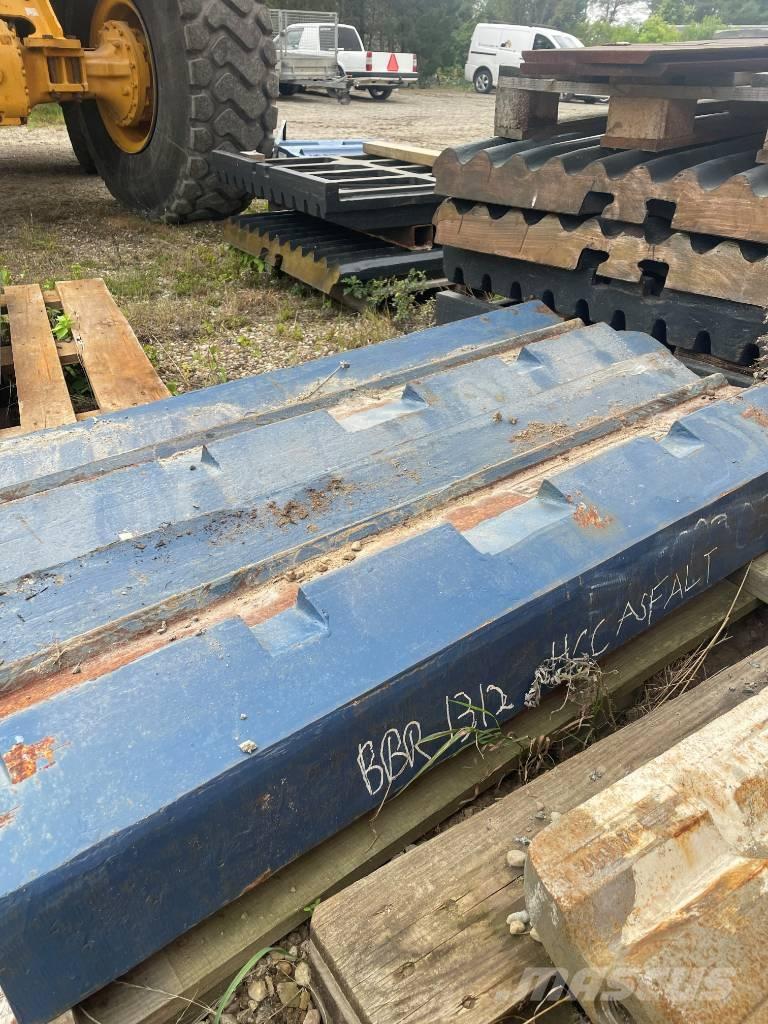 SBM 1312 이동식 분쇄기