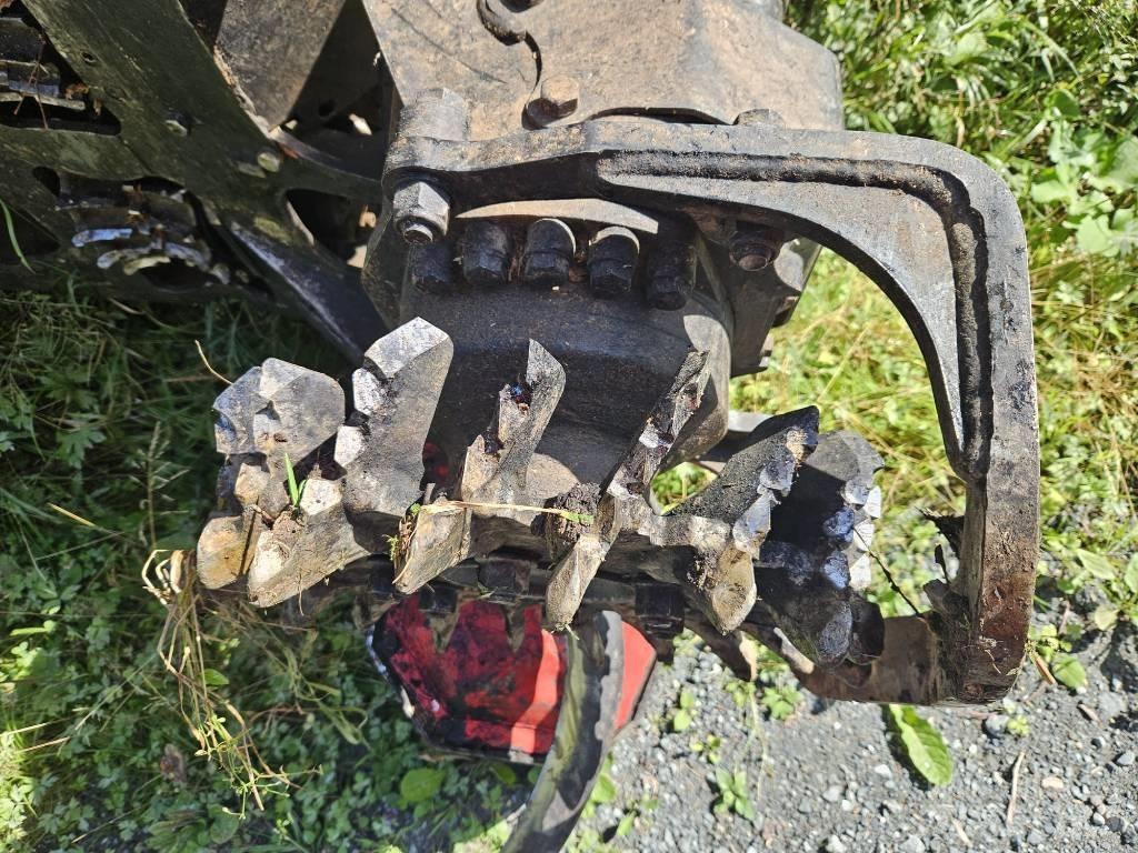 Komatsu 951 원목 하베스터