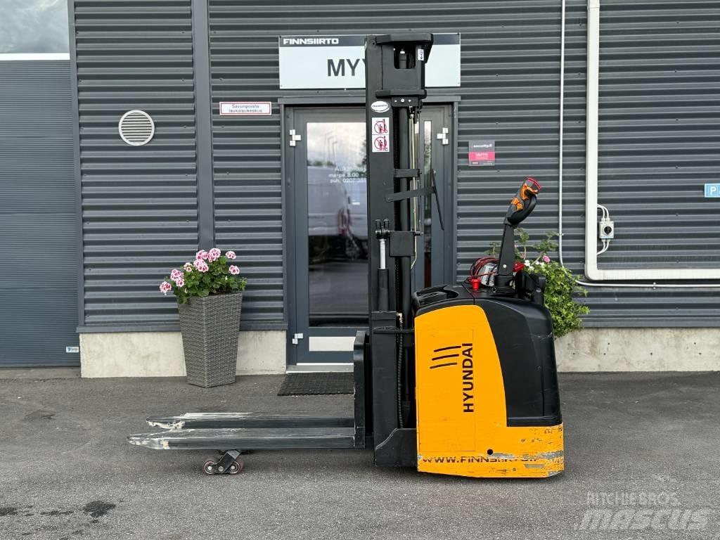 Hyundai 15ESR 보행식 리치 지게차
