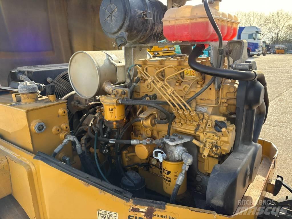 CAT CB 34 B 트윈 드럼 롤러