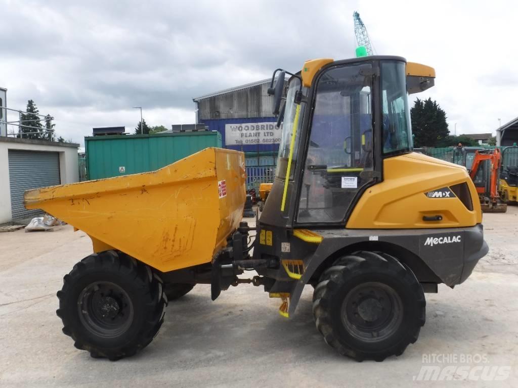 Mecalac 6 MDX 건설현장 덤프트럭