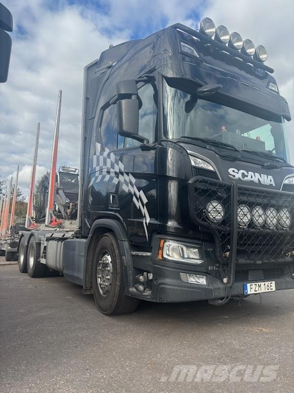 Scania R650B6X4NB 목재 트럭