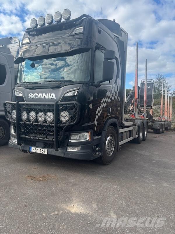 Scania R650B6X4NB 목재 트럭