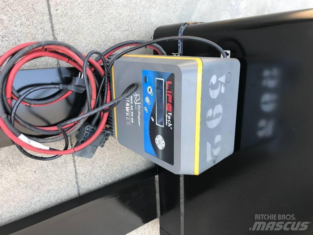 Yale MP20X FWB 로우 리프터(승강대 포함)