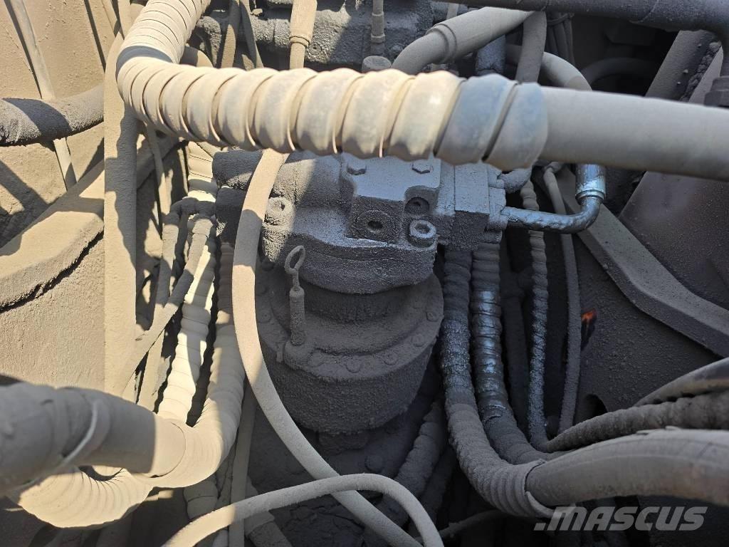 Doosan DX 210 W  휠 굴삭기