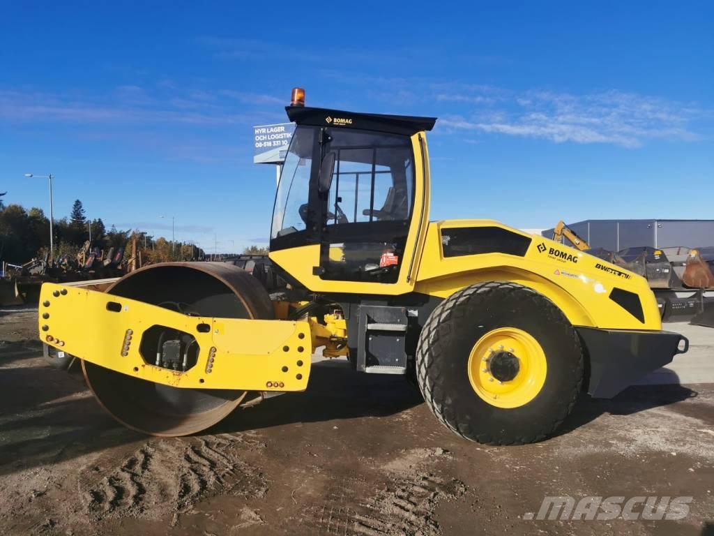 Bomag BW213D-5 싱글 드럼 롤러