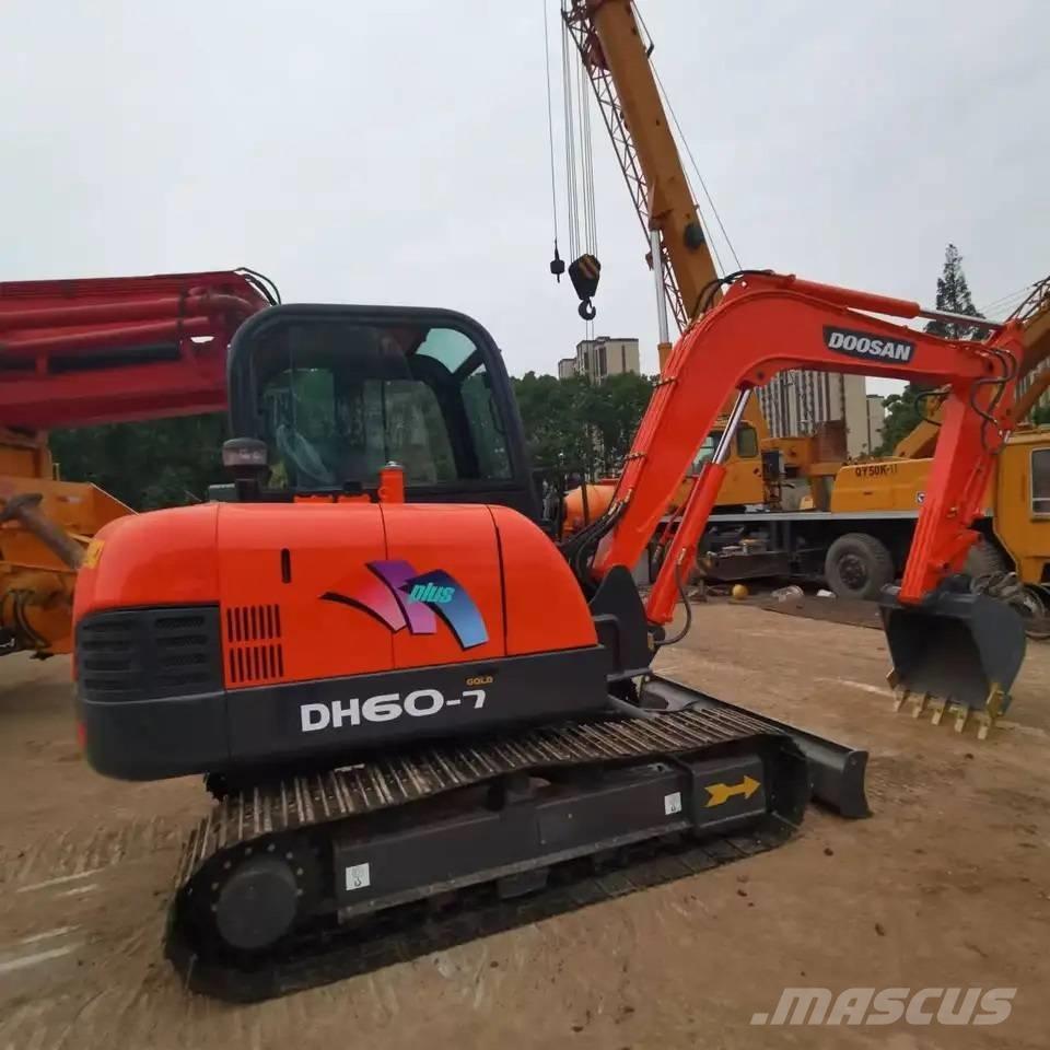 Doosan DH60-7 소형 굴삭기 7톤 미만