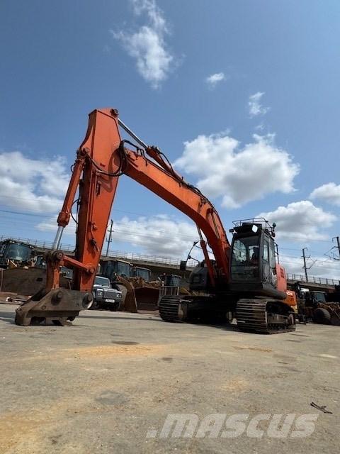 Hitachi ZX 225 대형 굴삭기 29톤 이상