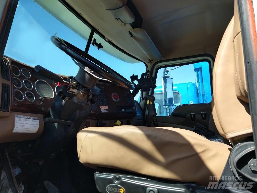 Mack GRANITE CV713 폐기물 수거 트럭