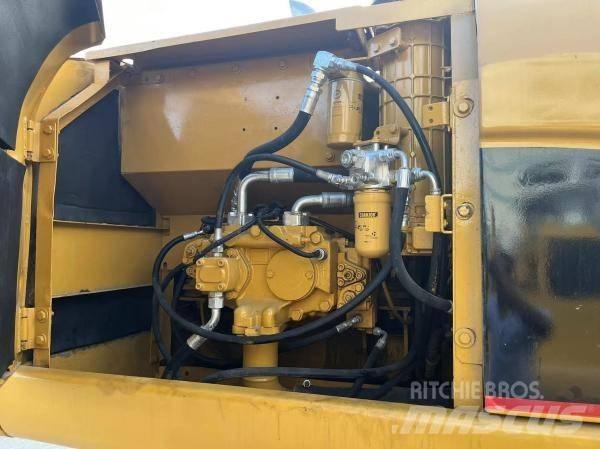 CAT 320 C L 대형 굴삭기 29톤 이상