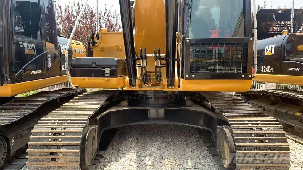 CAT 325 D L 대형 굴삭기 29톤 이상