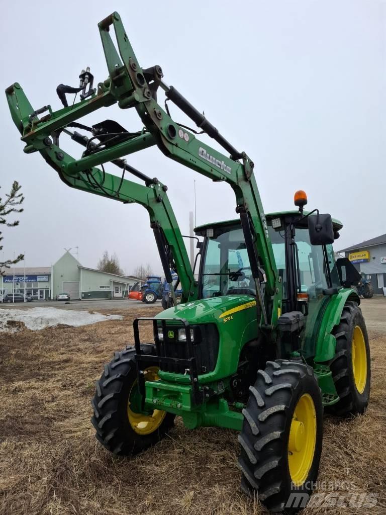 John Deere 5075 E 트랙터