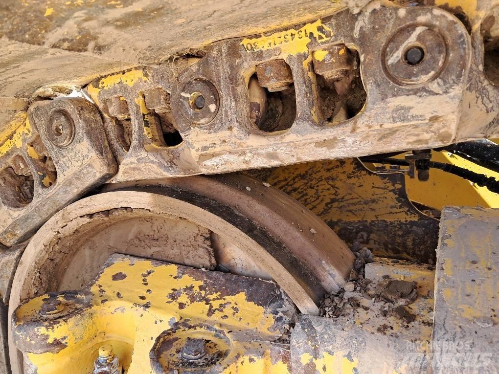 Komatsu D61PXI-24E0 크롤러 도저