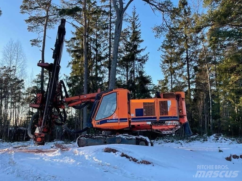 Sandvik Ranger 500-2 도로 굴착기