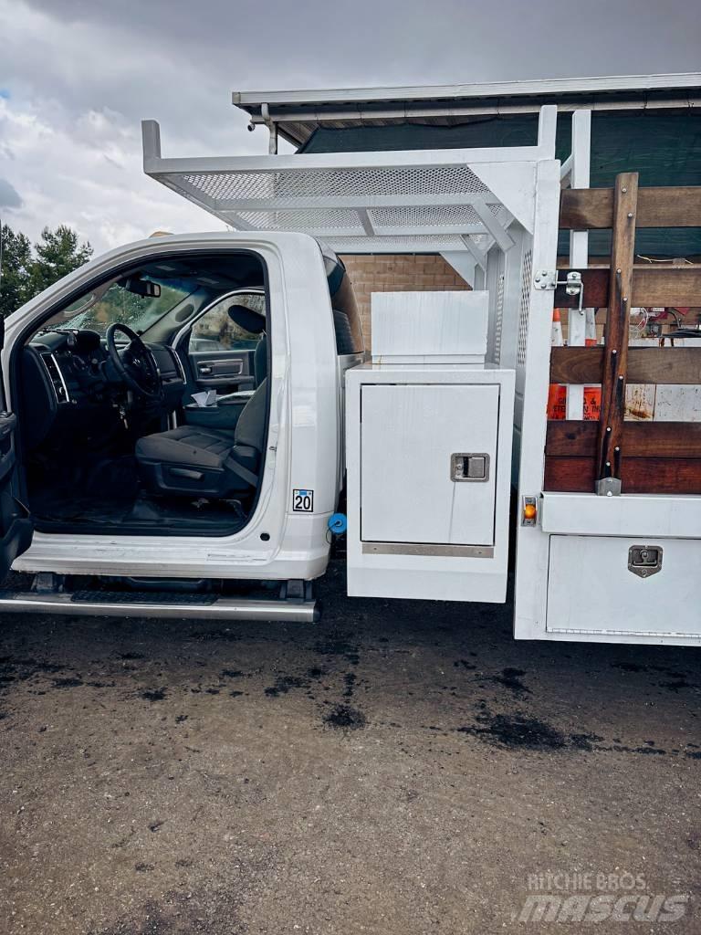 Dodge Ram 5500 시립/다목적 차량
