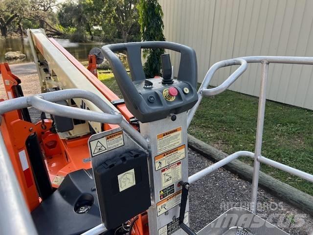 JLG T 350 트레일러 탑재 고소작업대