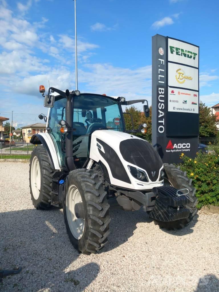 Valtra A 104 트랙터