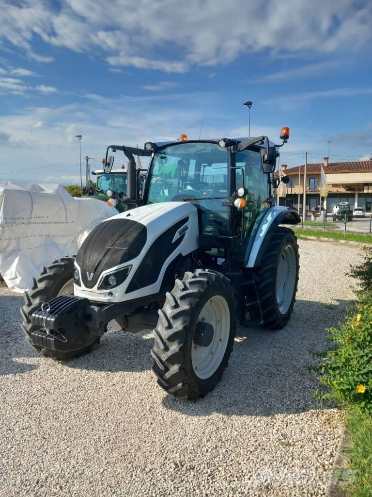 Valtra A 104 트랙터
