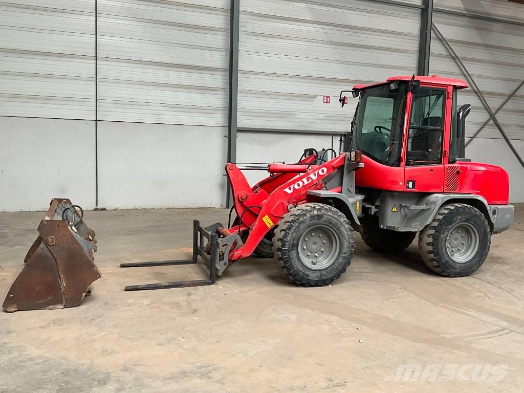 Volvo L 30 G  휠로우더