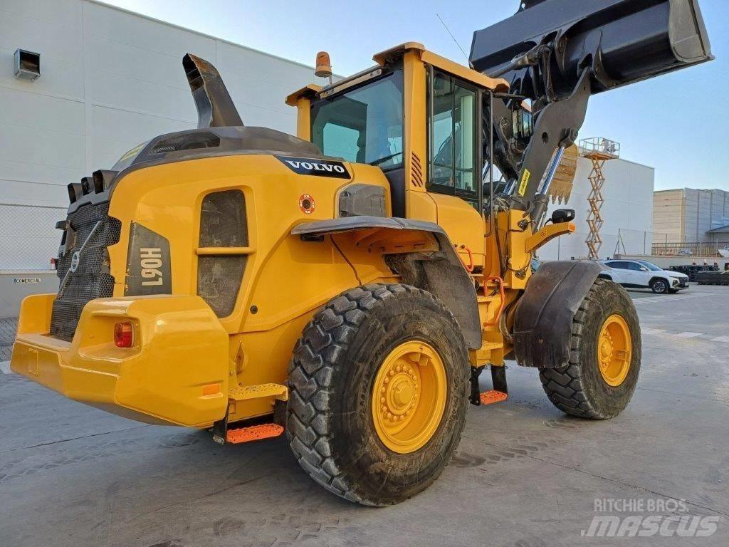 Volvo L 90 H  휠로우더