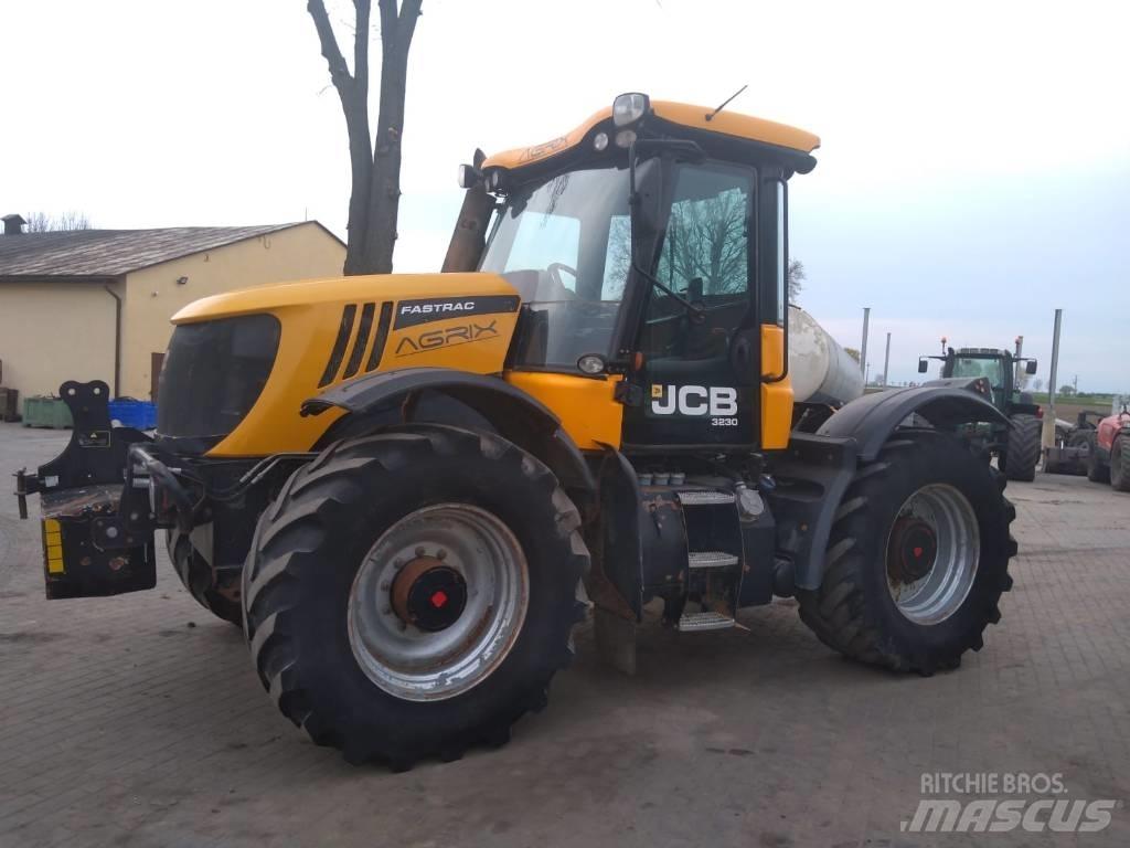JCB Fastrac 3230 트랙터