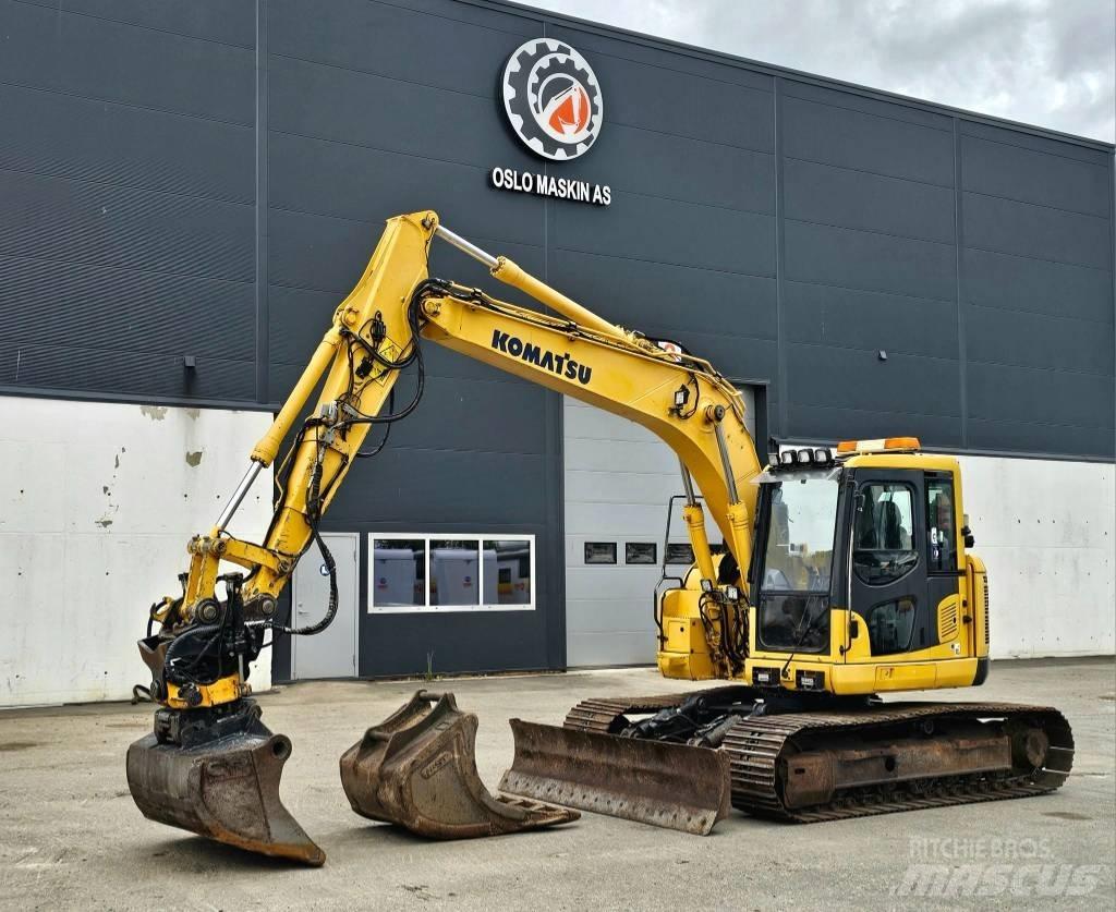 Komatsu PC 138 중형굴삭기 7톤-28톤