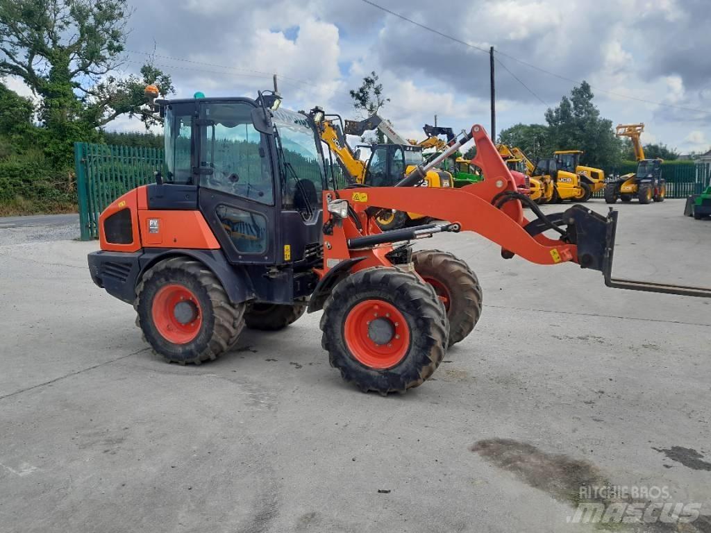 Kubota R 085  휠로우더