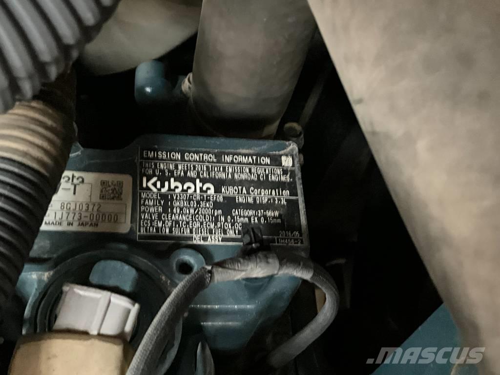 Kubota KX 080-4 중형굴삭기 7톤-28톤