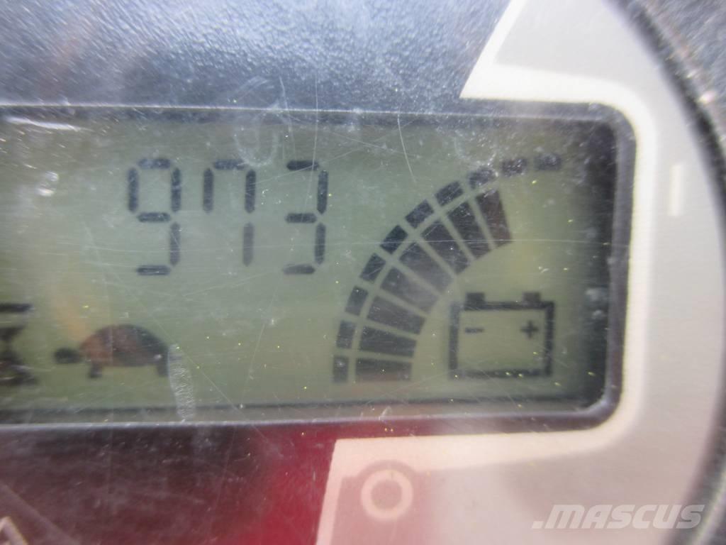 JLG Toucan 8 E 인원/화물 앨리베이터